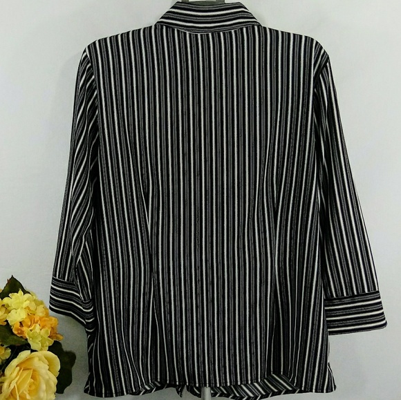 Worthington Stretch Black&White Blouse - Picture 3 of 4